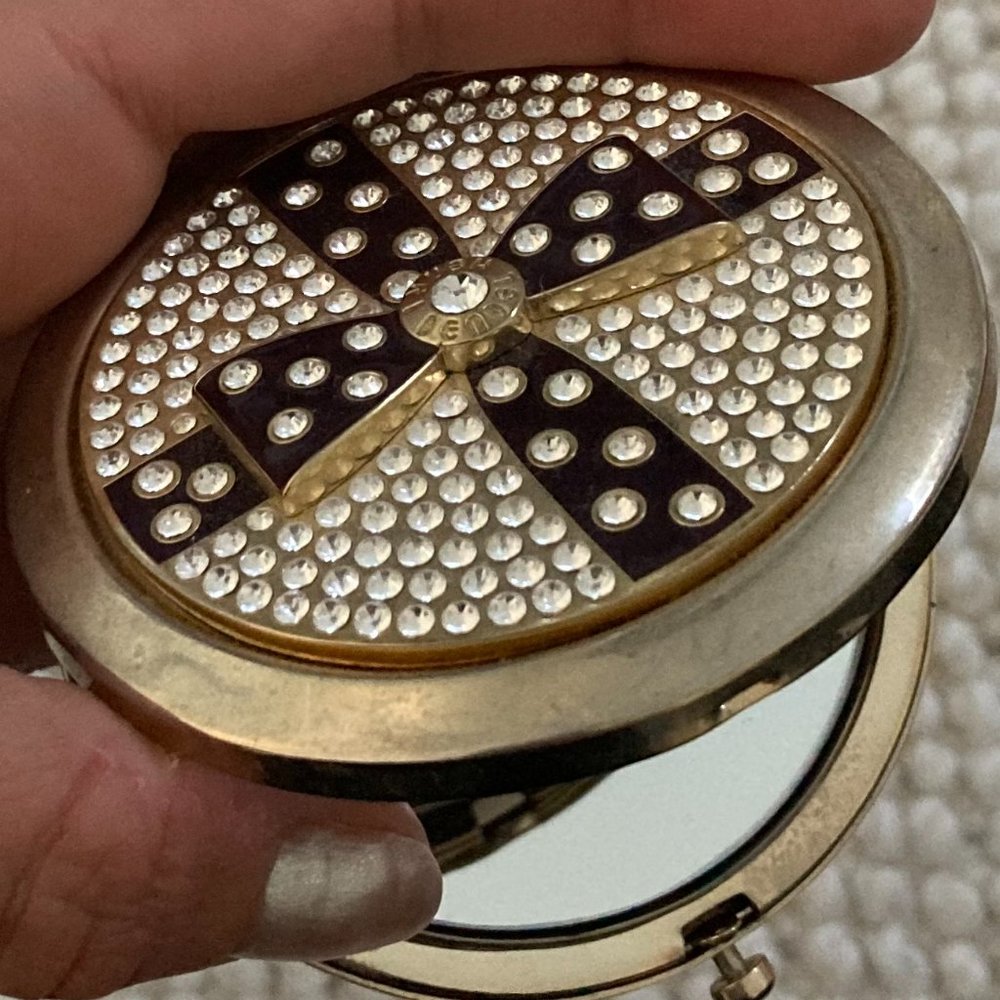 Rare Henri Bendel Signature Compact Mirror with Swarovski Crystals - Picture 4 of 4